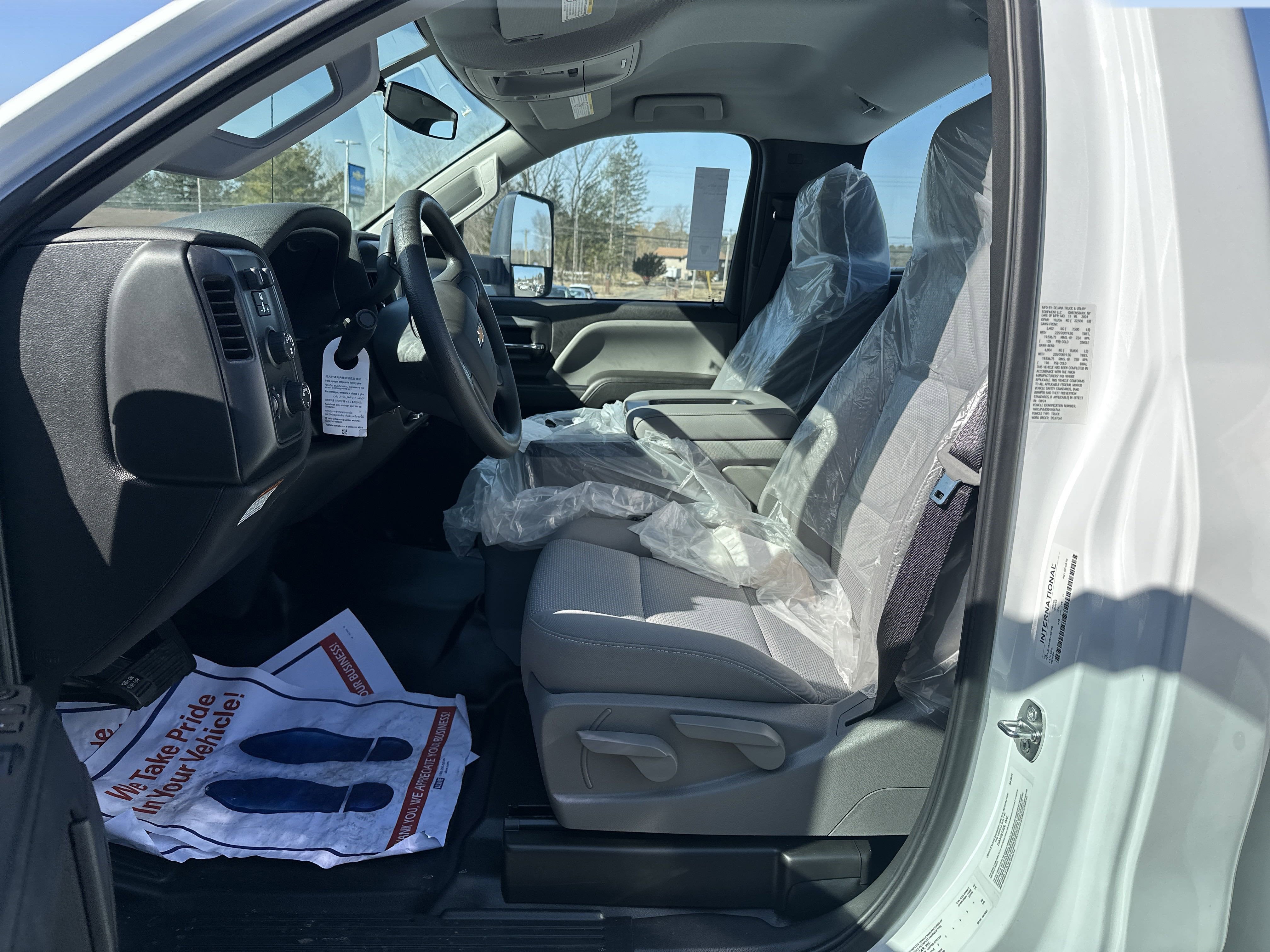 2024 Chevrolet Silverado 6500 HD Work Truck