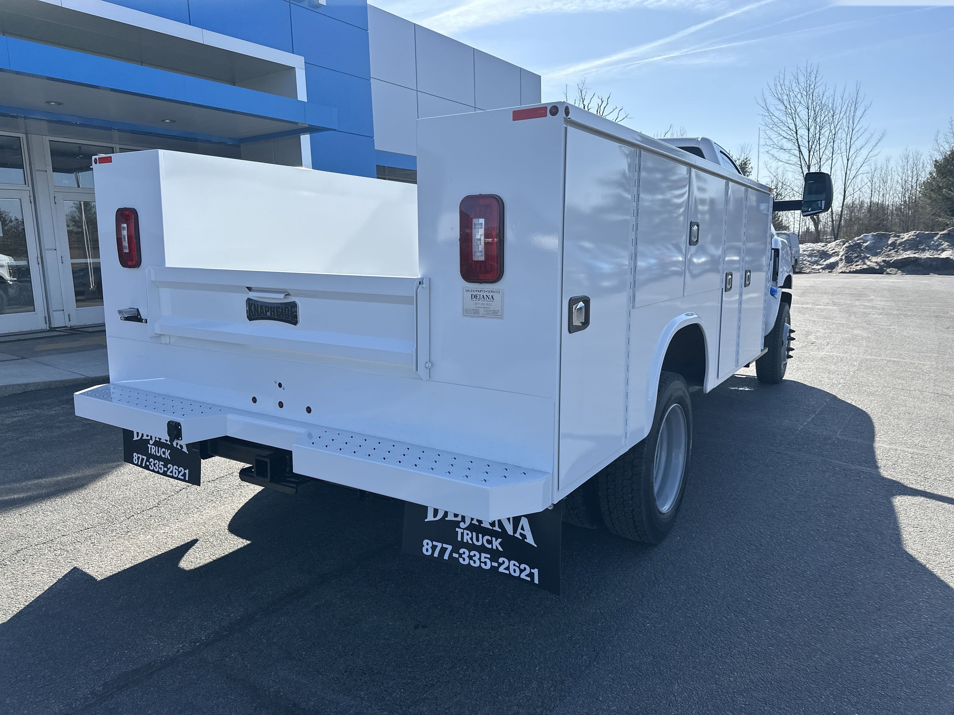 2024 Chevrolet Silverado 6500 HD Work Truck