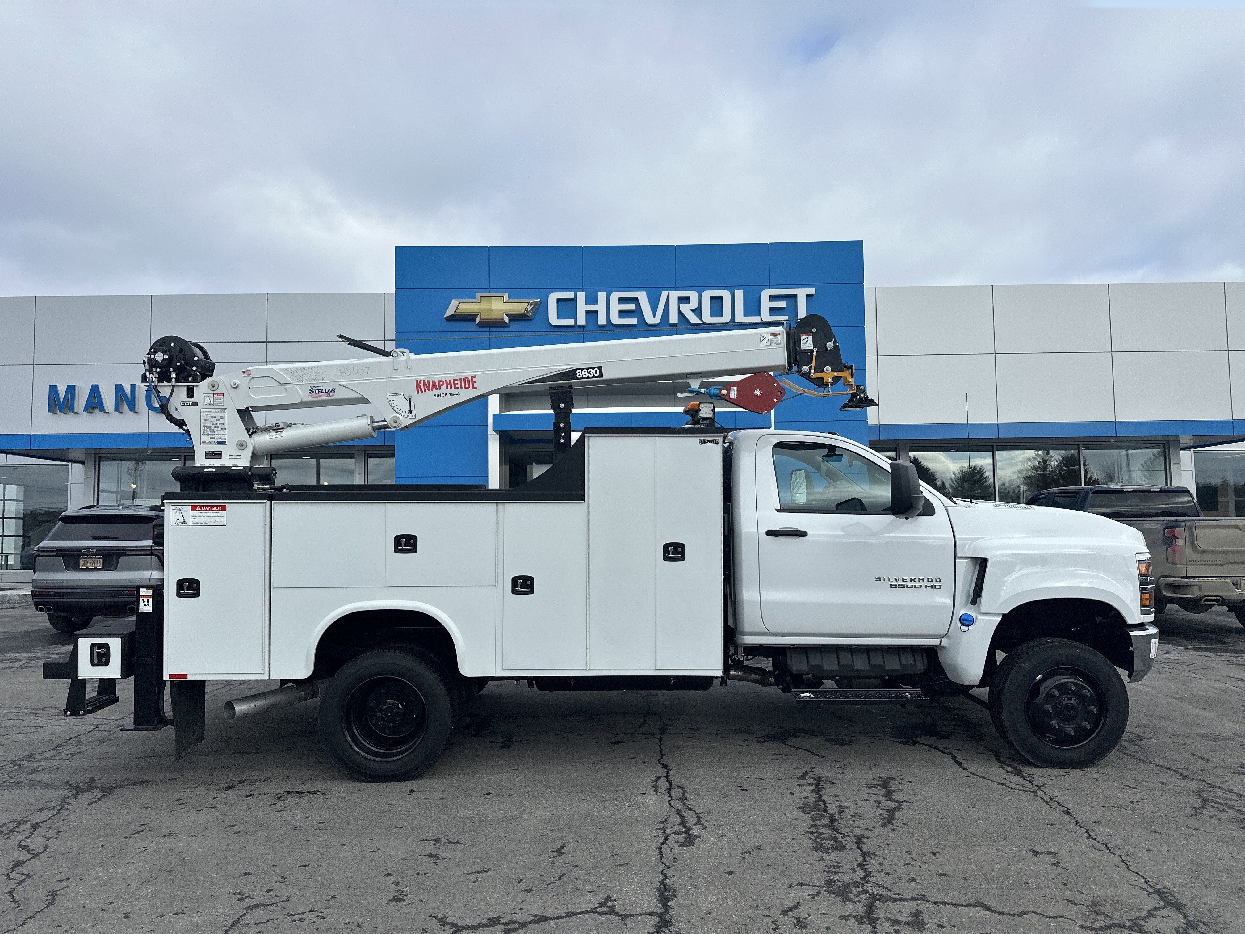 2025 Chevrolet Silverado 6500 HD Work Truck