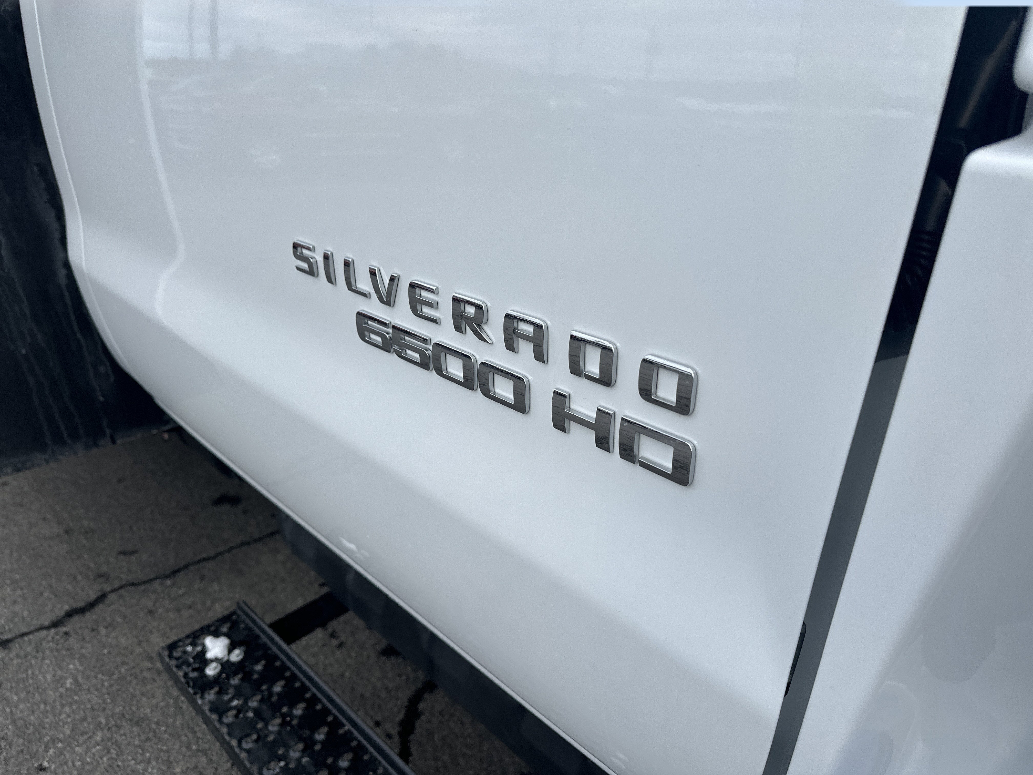 2025 Chevrolet Silverado 6500 HD Work Truck