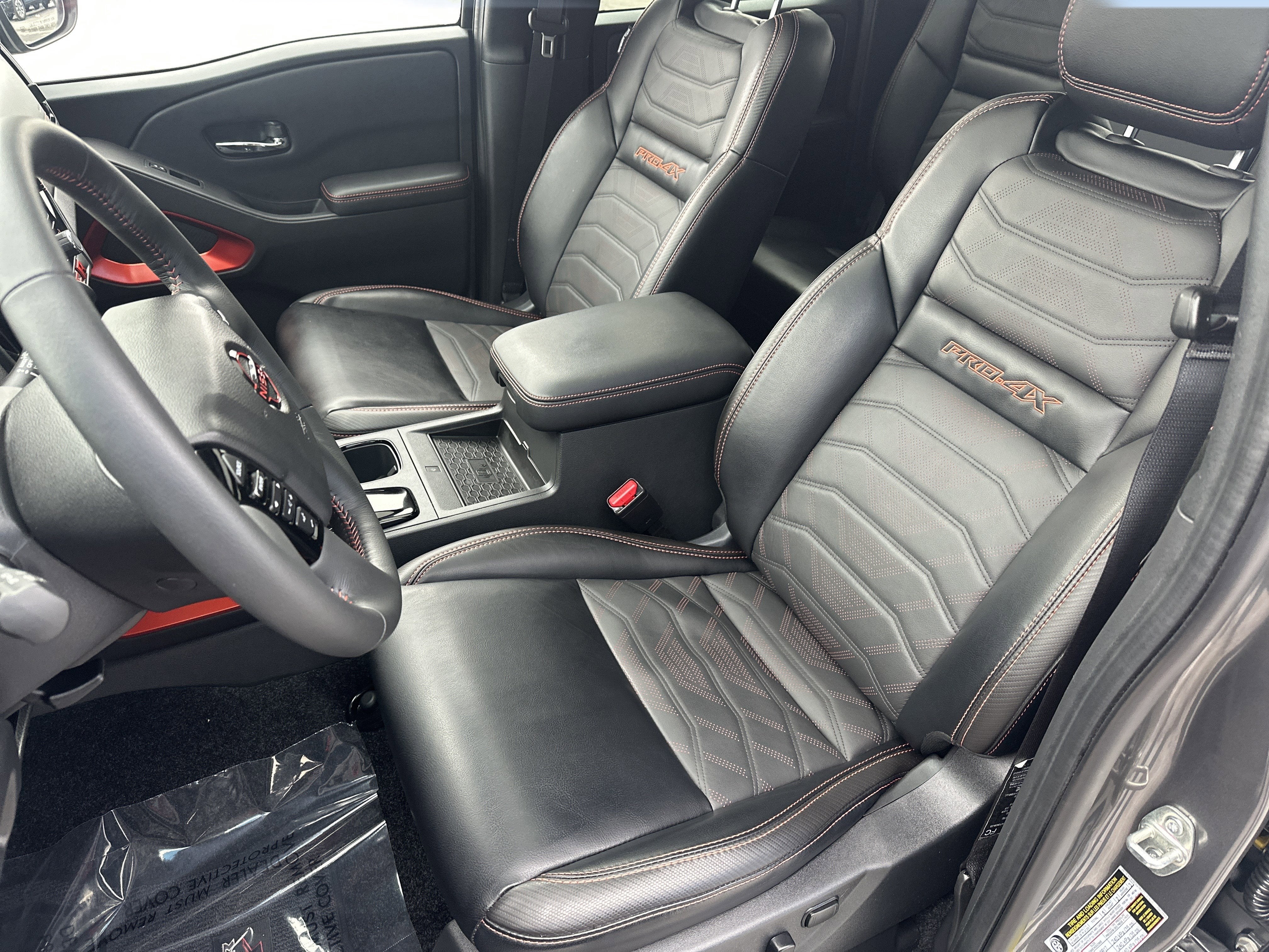 2025 Nissan Frontier Crew Cab PRO-4X 4x4