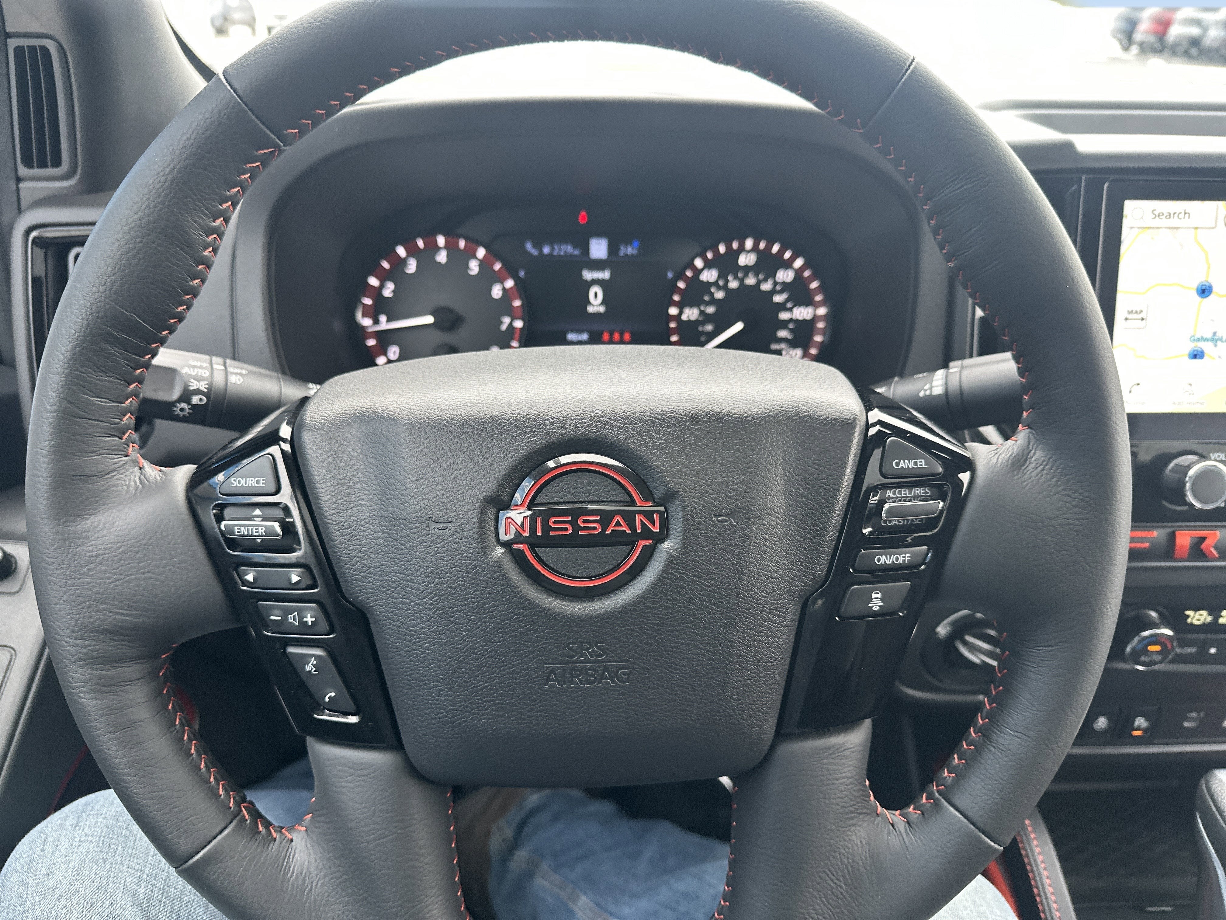 2025 Nissan Frontier Crew Cab PRO-4X 4x4