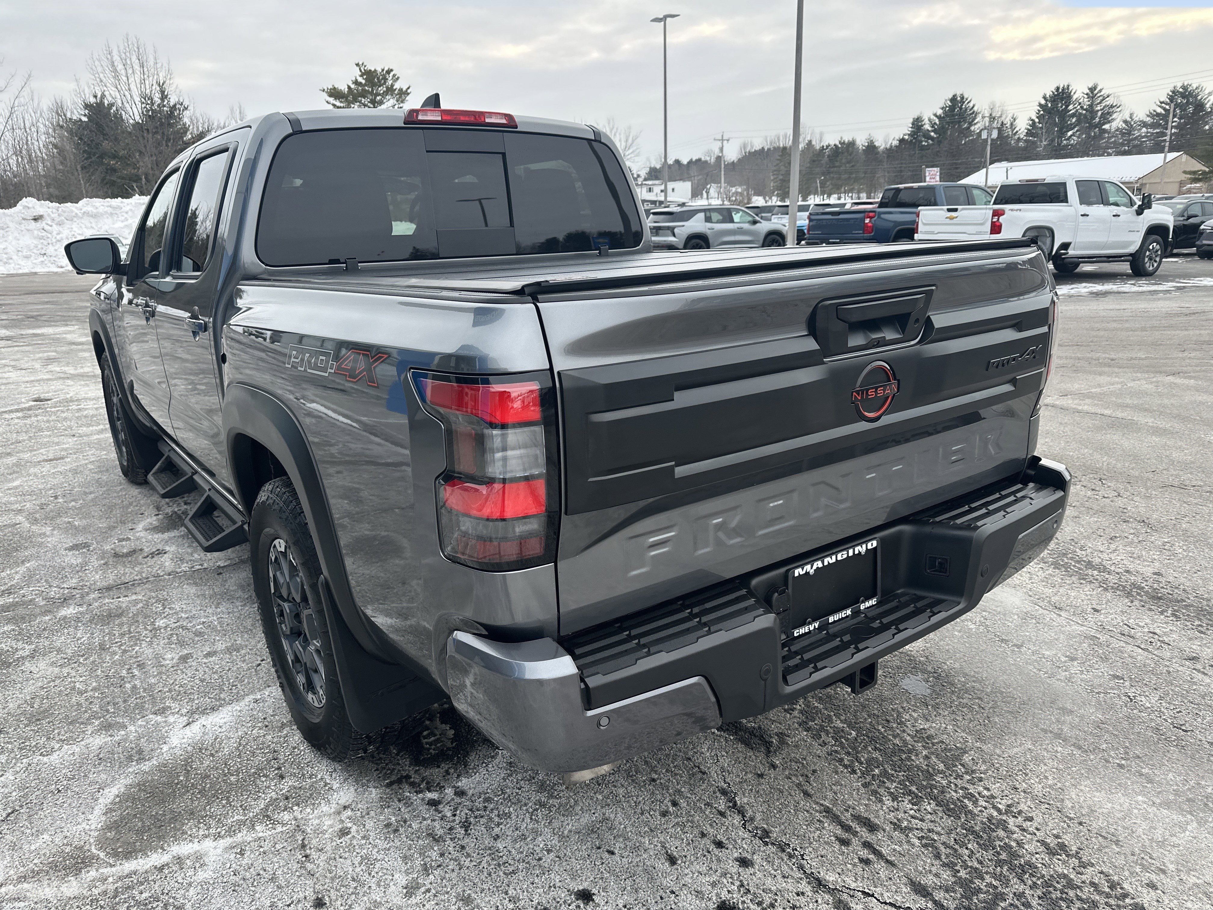 2025 Nissan Frontier Crew Cab PRO-4X 4x4