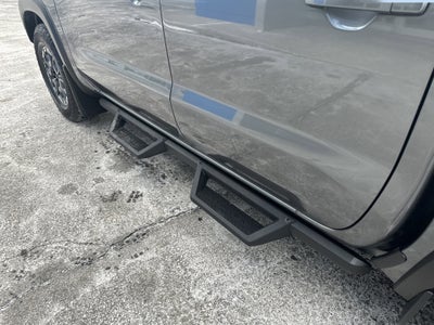 2025 Nissan Frontier Crew Cab PRO-4X 4x4