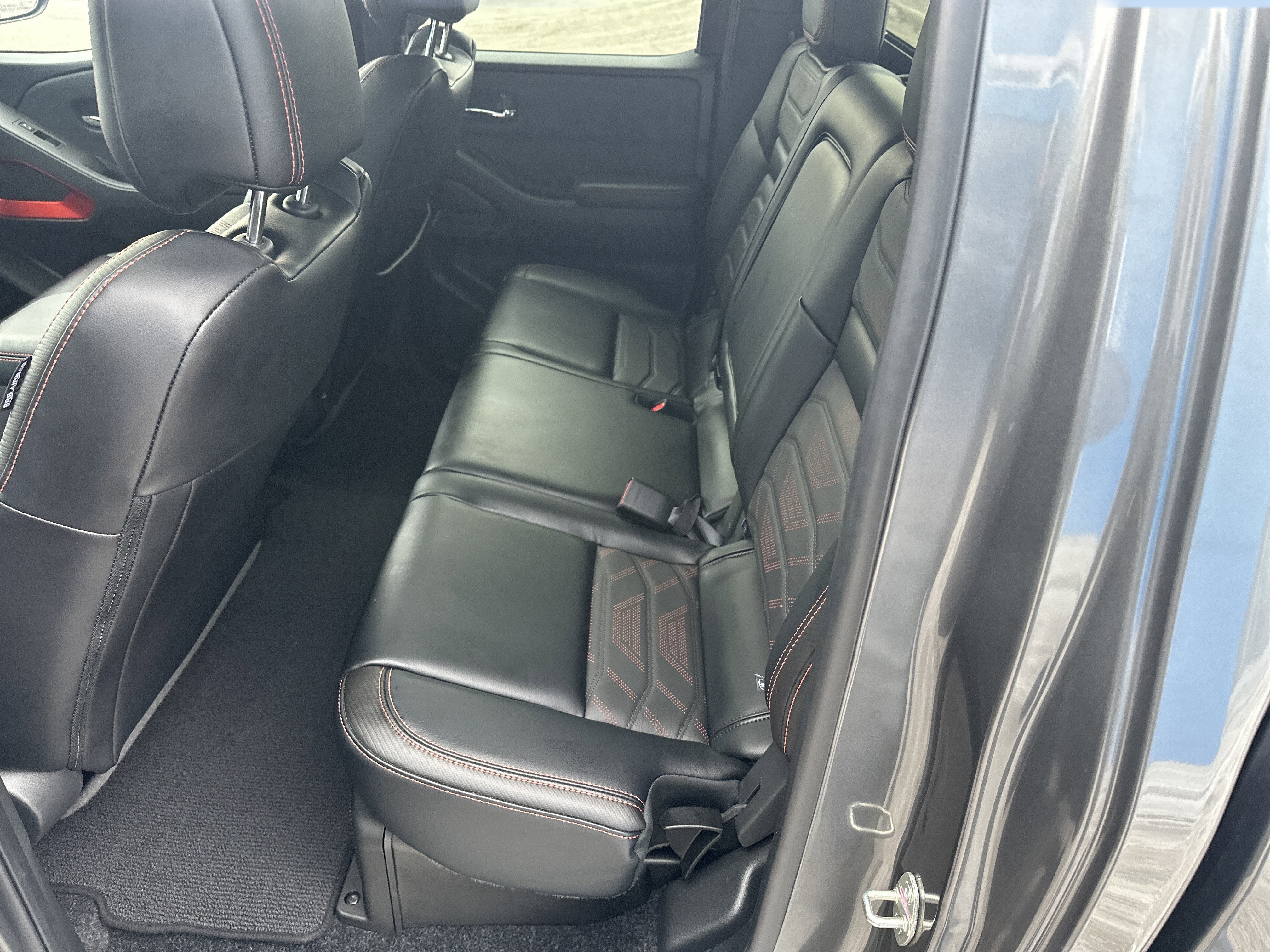 2025 Nissan Frontier Crew Cab PRO-4X 4x4