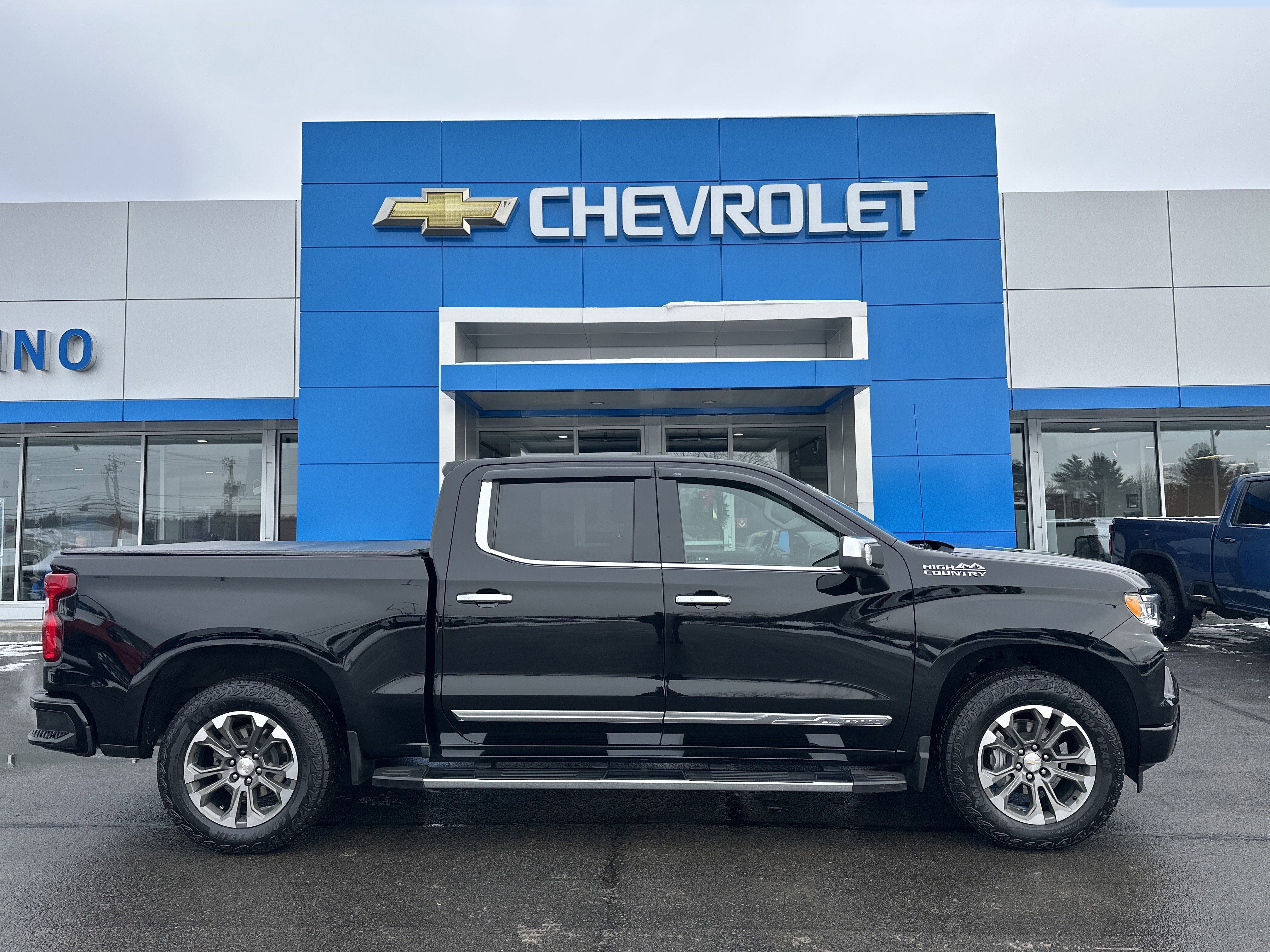 2023 Chevrolet Silverado 1500 High Country