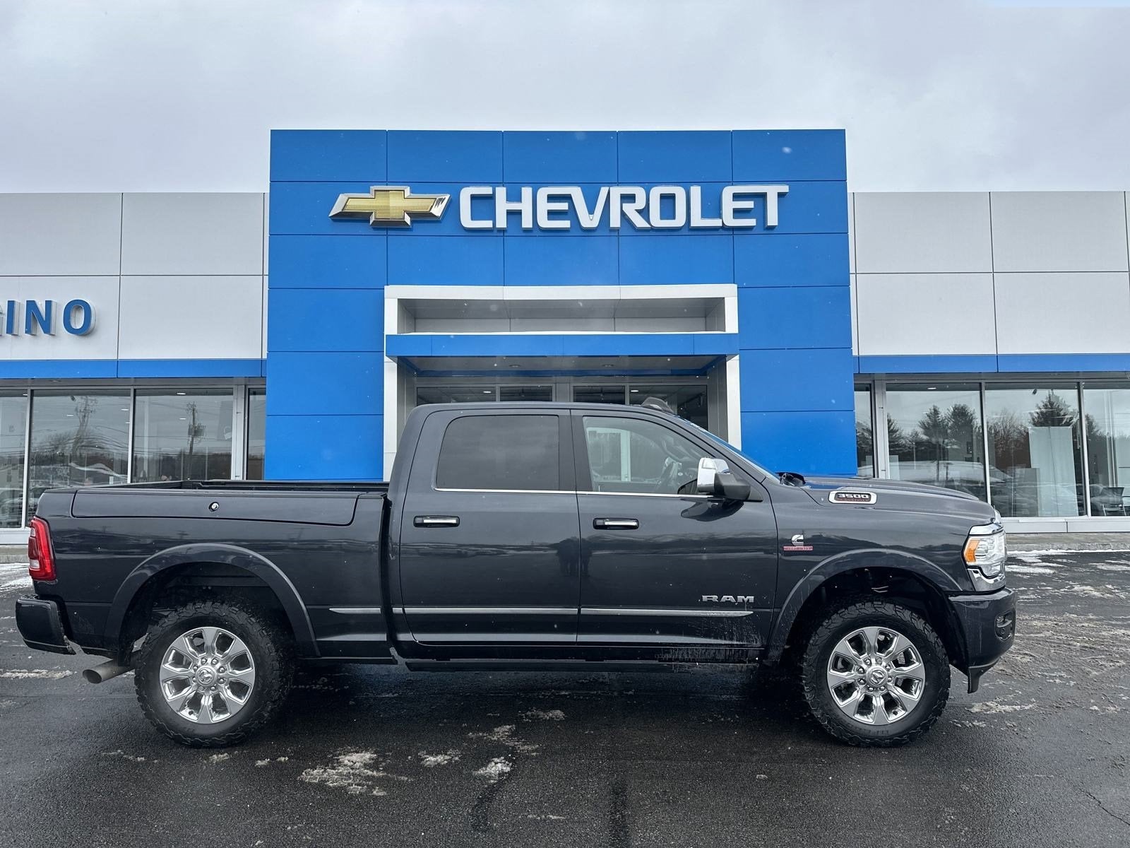 2021 RAM 3500 Limited Crew Cab 4x4 6'4" Box