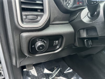 2024 RAM 2500 Tradesman Crew Cab 4x4 6'4" Box