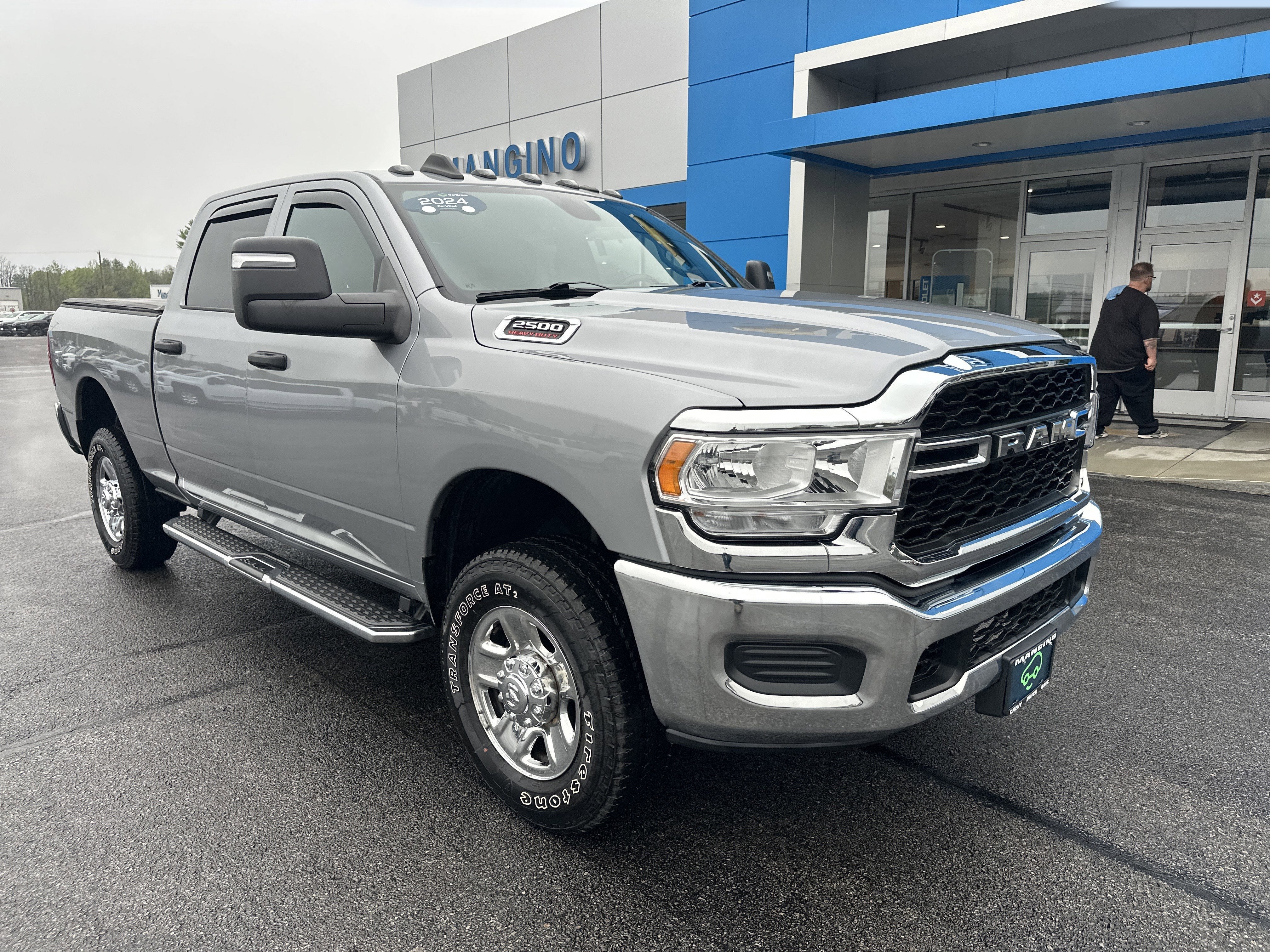 2024 RAM 2500 Tradesman Crew Cab 4x4 6'4" Box