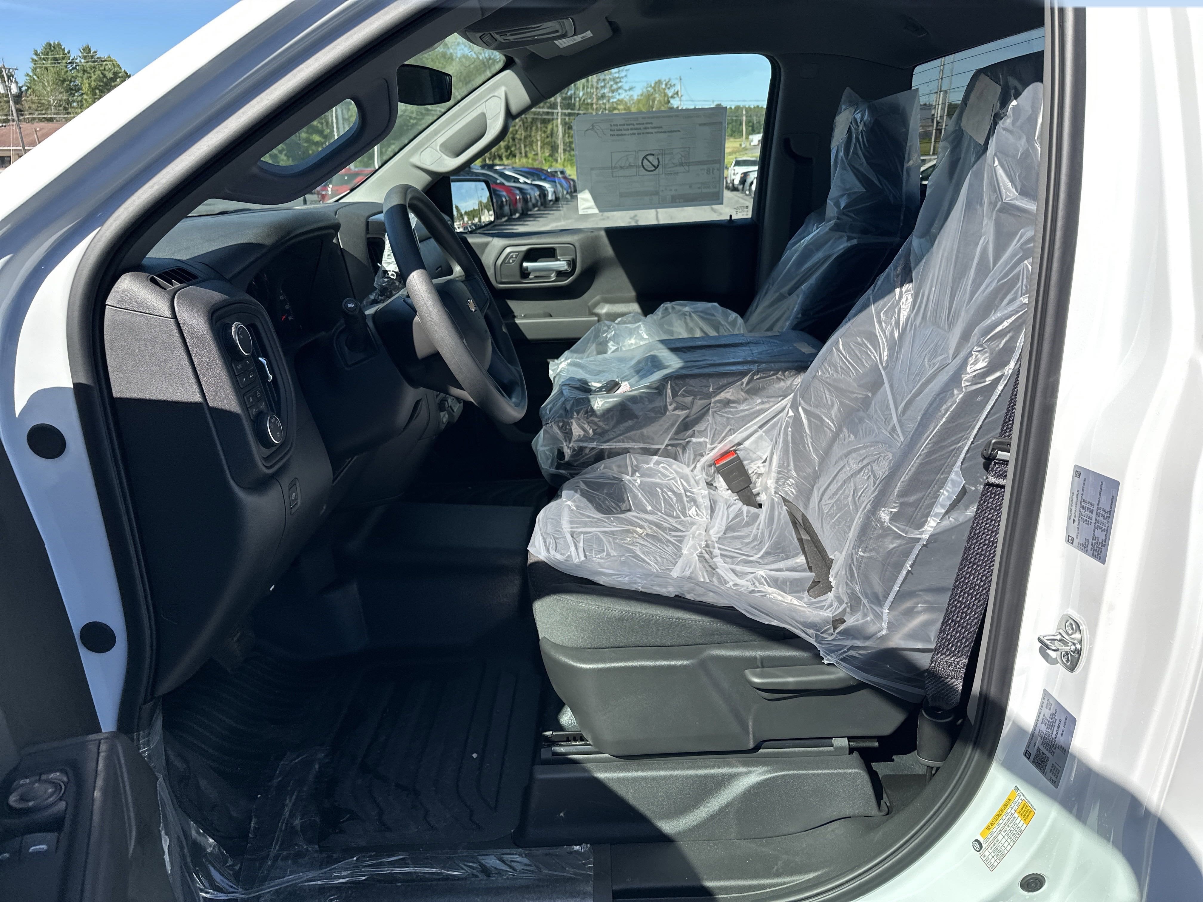 2025 Chevrolet Silverado 1500 WT