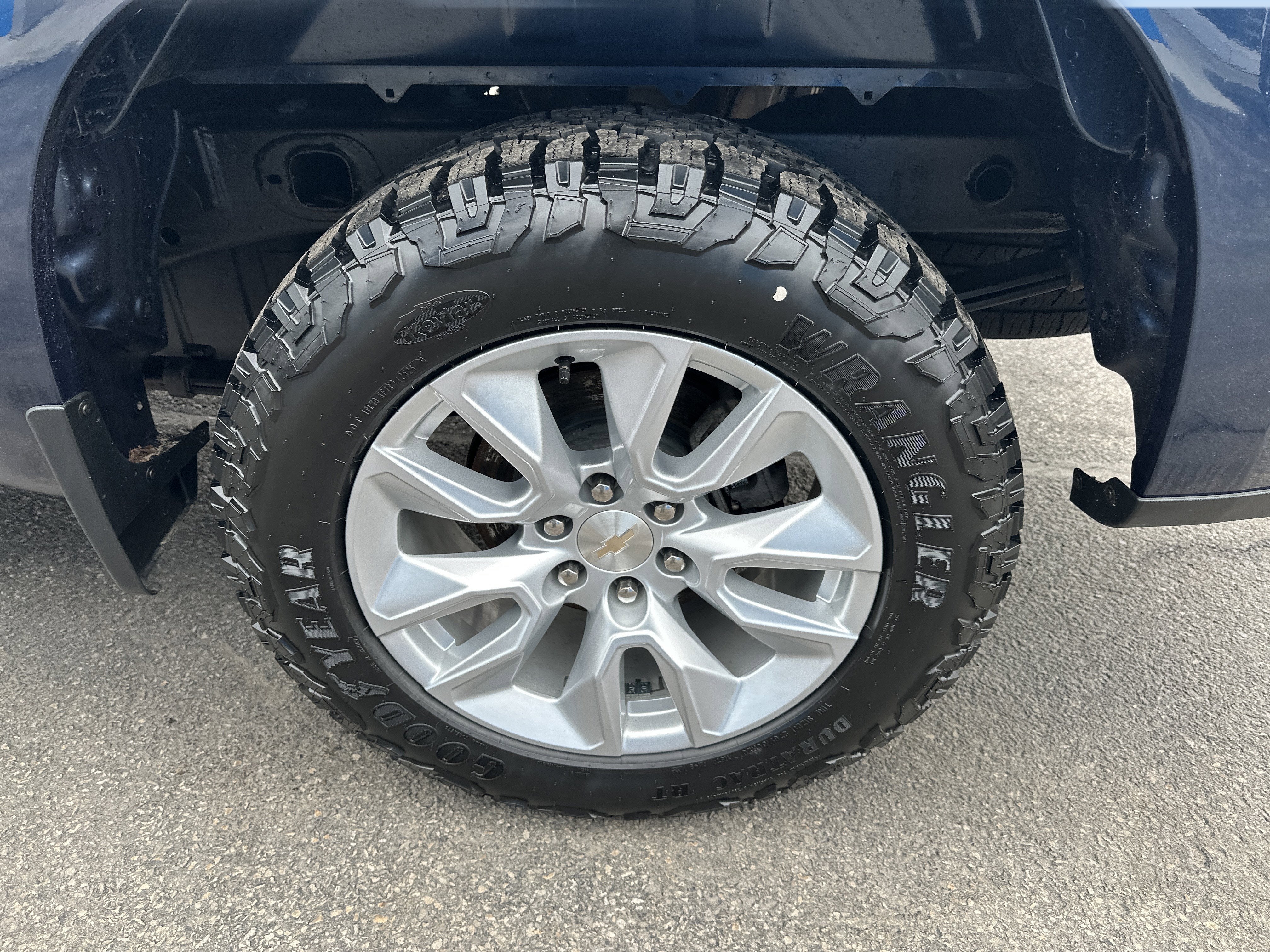 2023 Chevrolet Silverado 1500 Custom