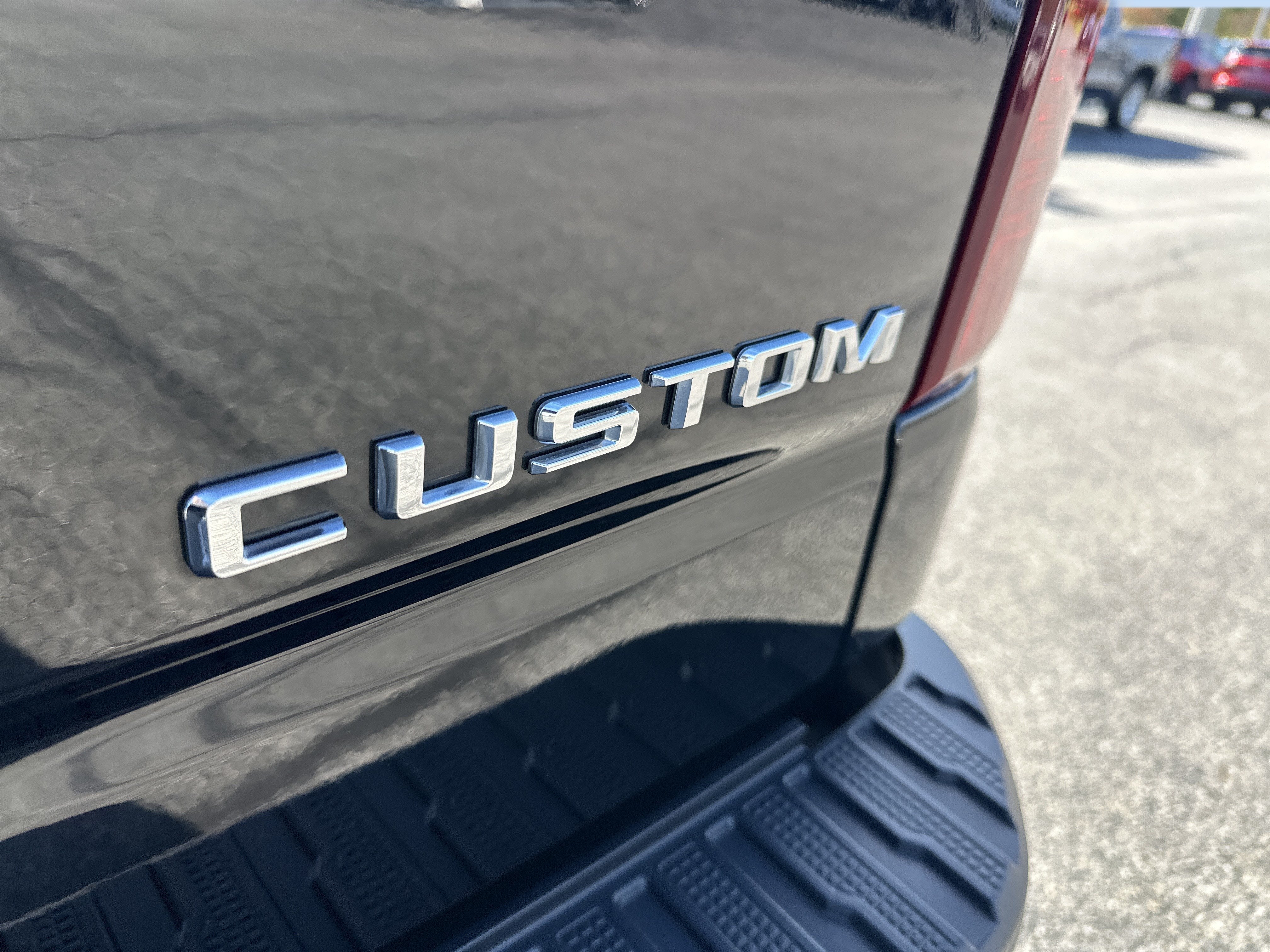 2022 Chevrolet Silverado 1500 Custom Trail Boss