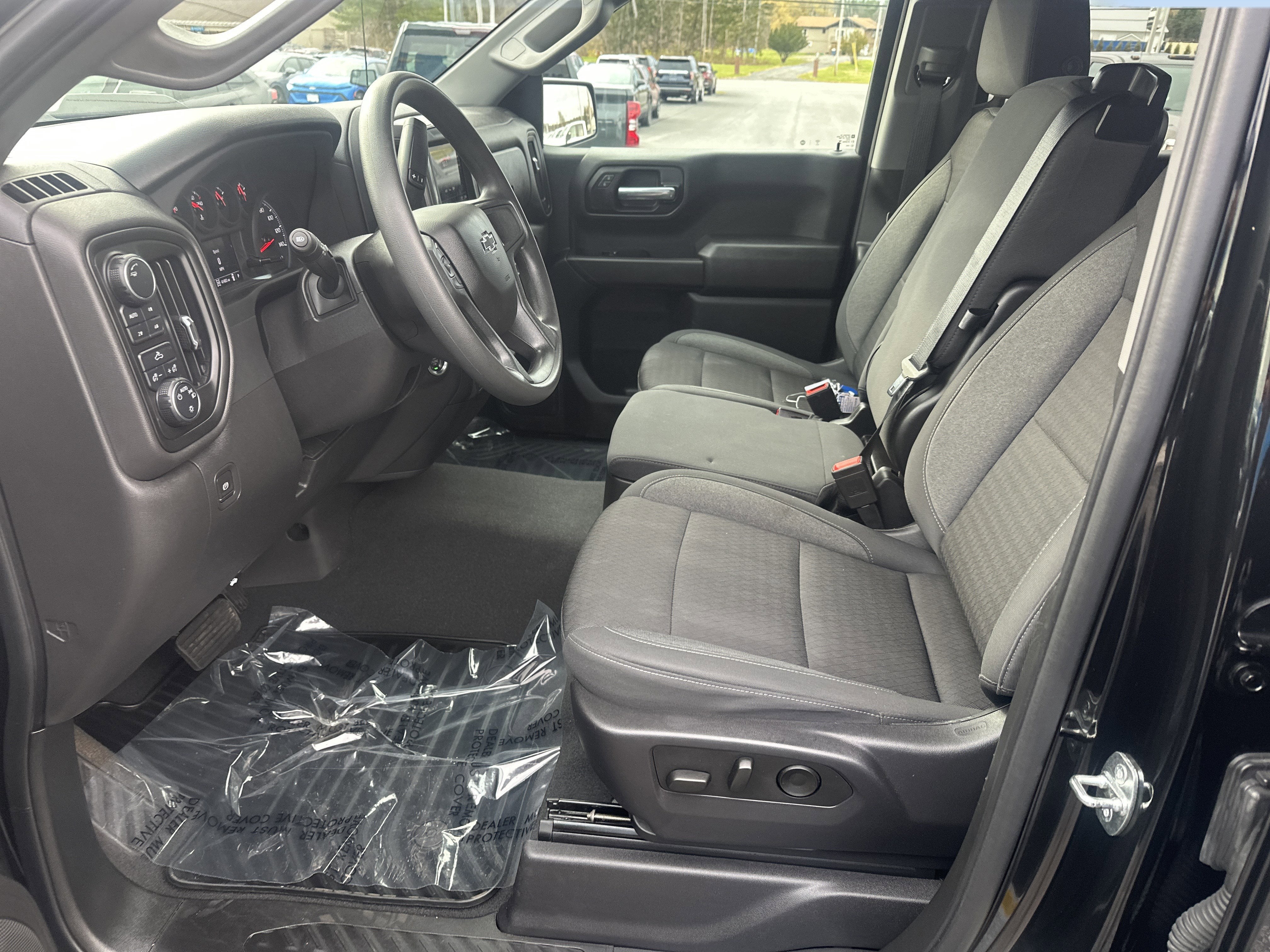 2023 Chevrolet Silverado 1500 Custom Trail Boss