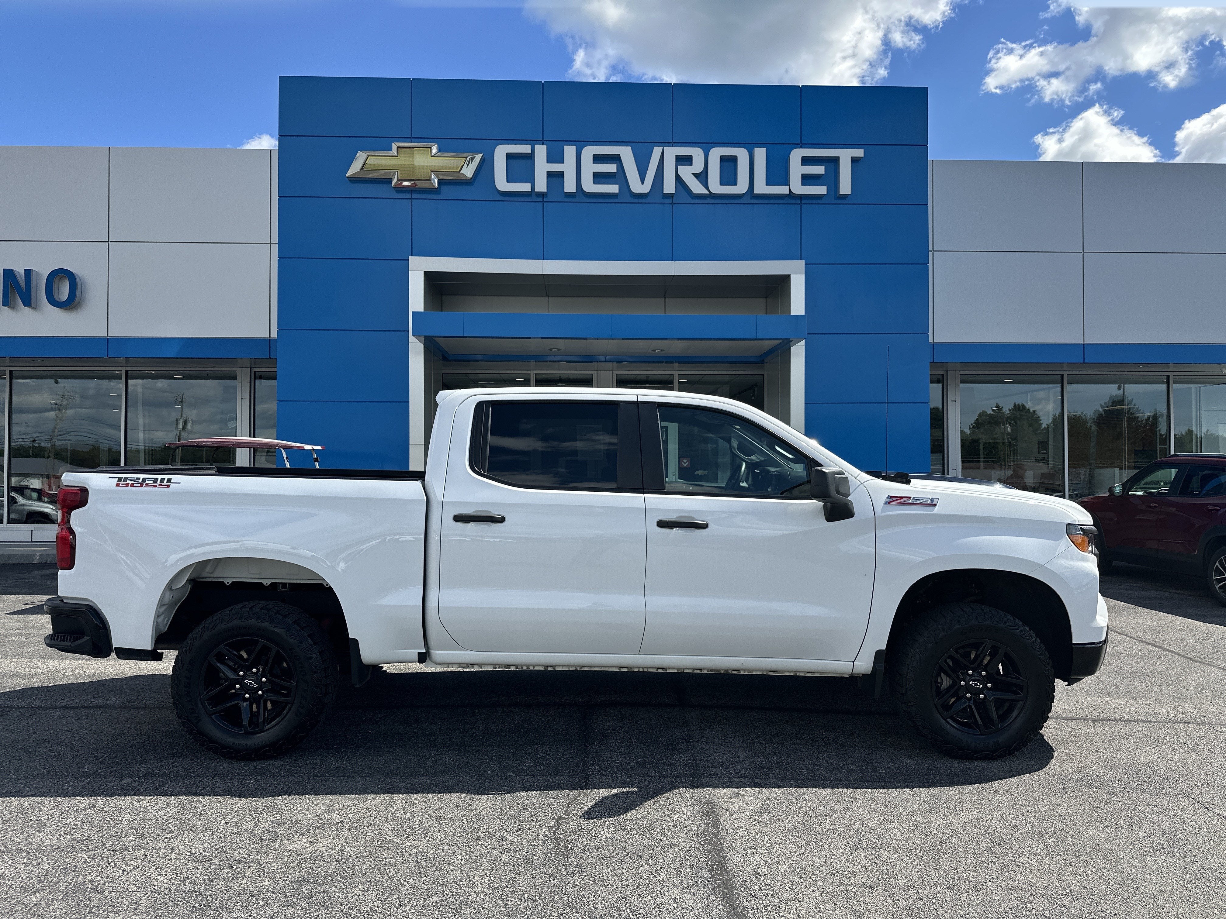 2024 Chevrolet Silverado 1500 Custom Trail Boss