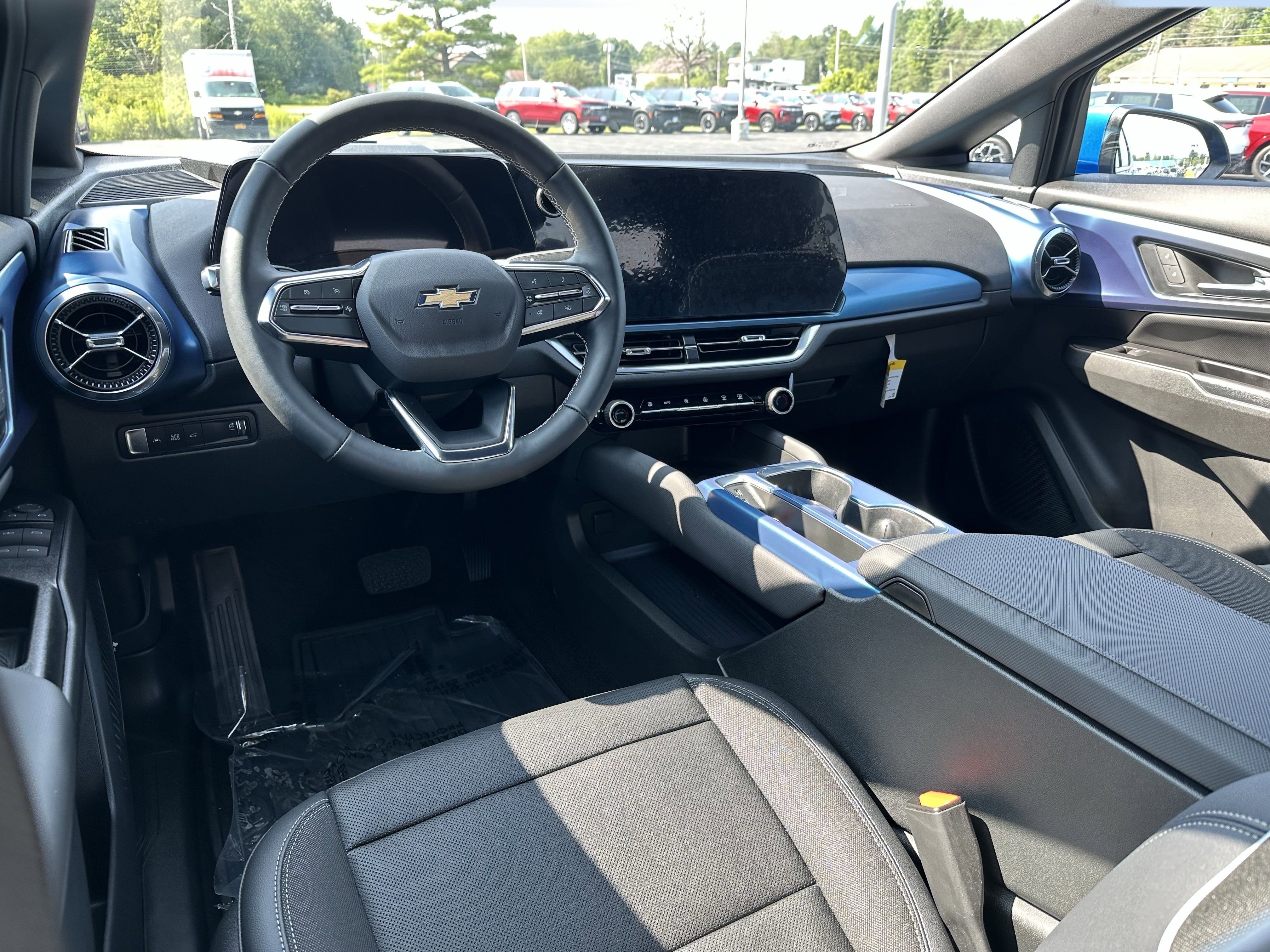2025 Chevrolet Equinox EV LT