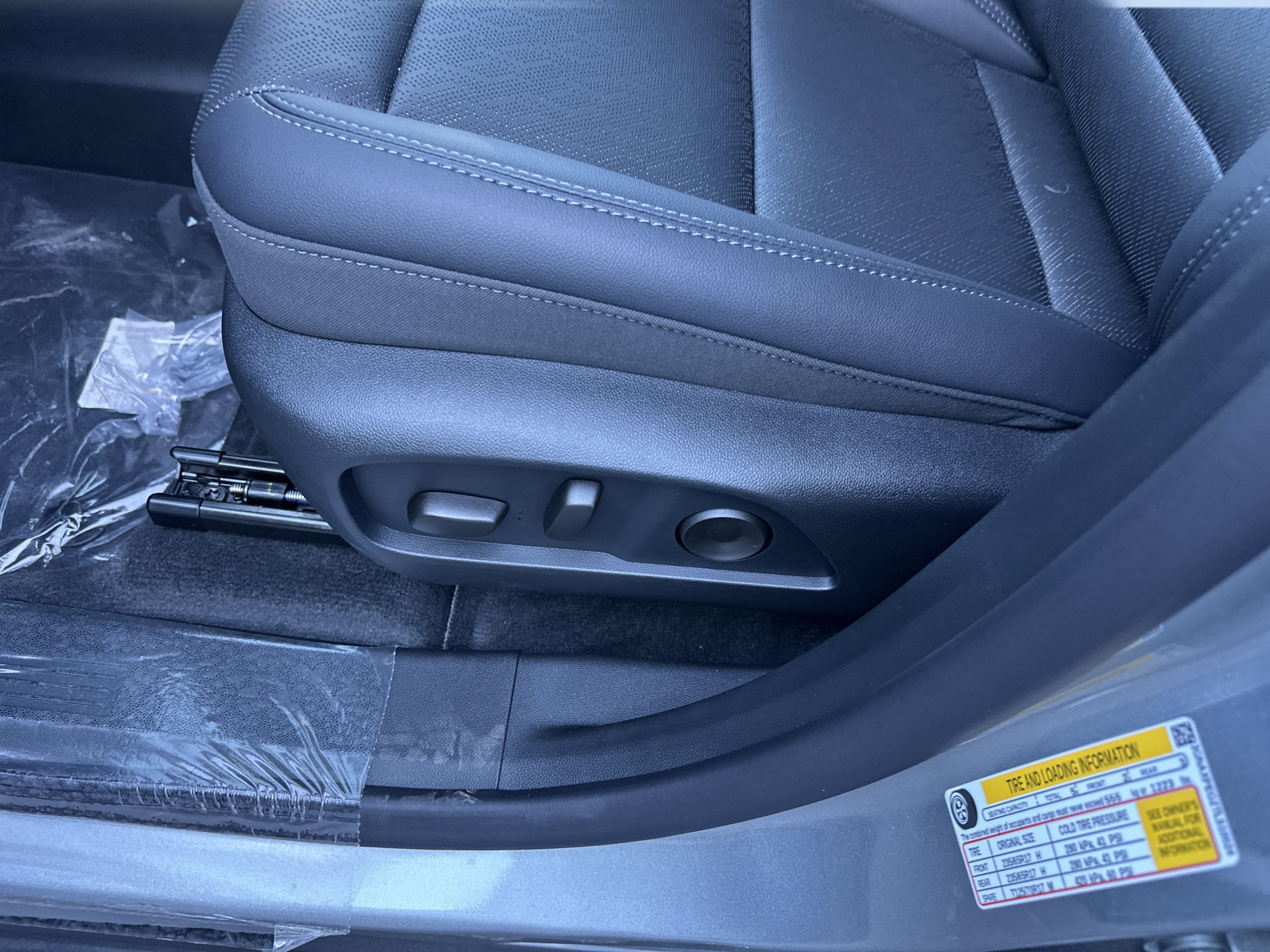 2026 Chevrolet Equinox LT - Photo 10