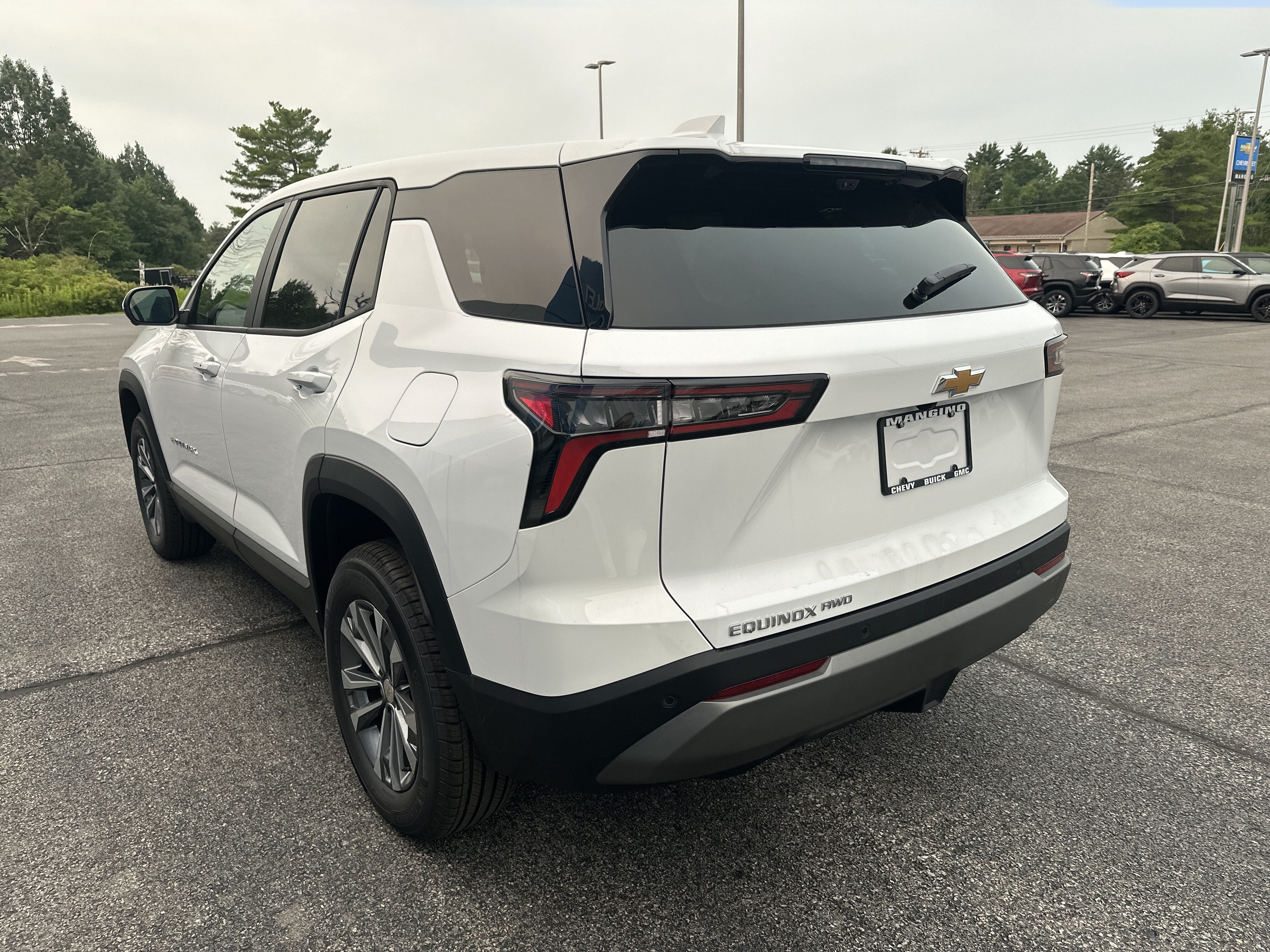 2027 Chevrolet Equinox LT