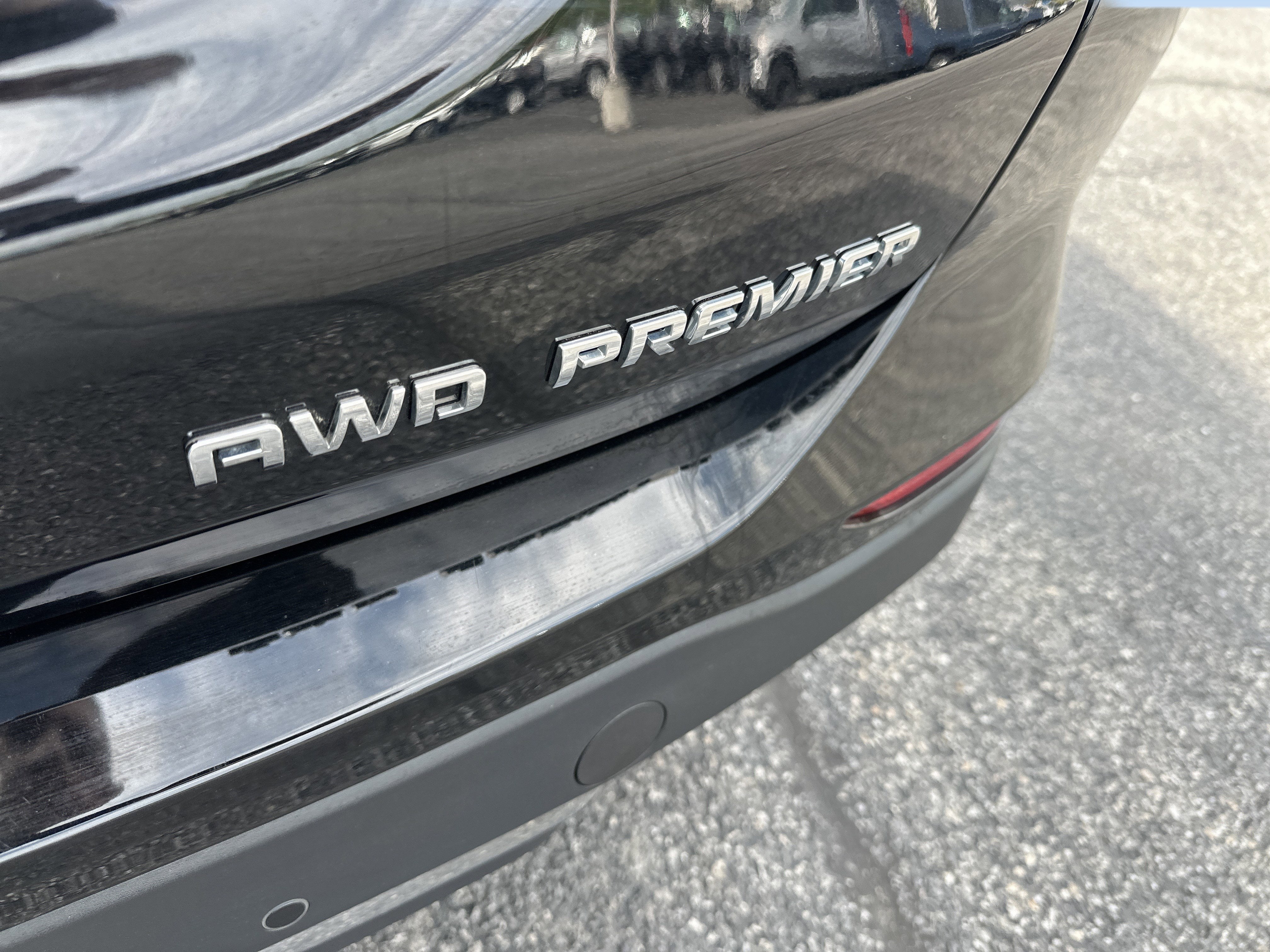 2023 Chevrolet Equinox Premier