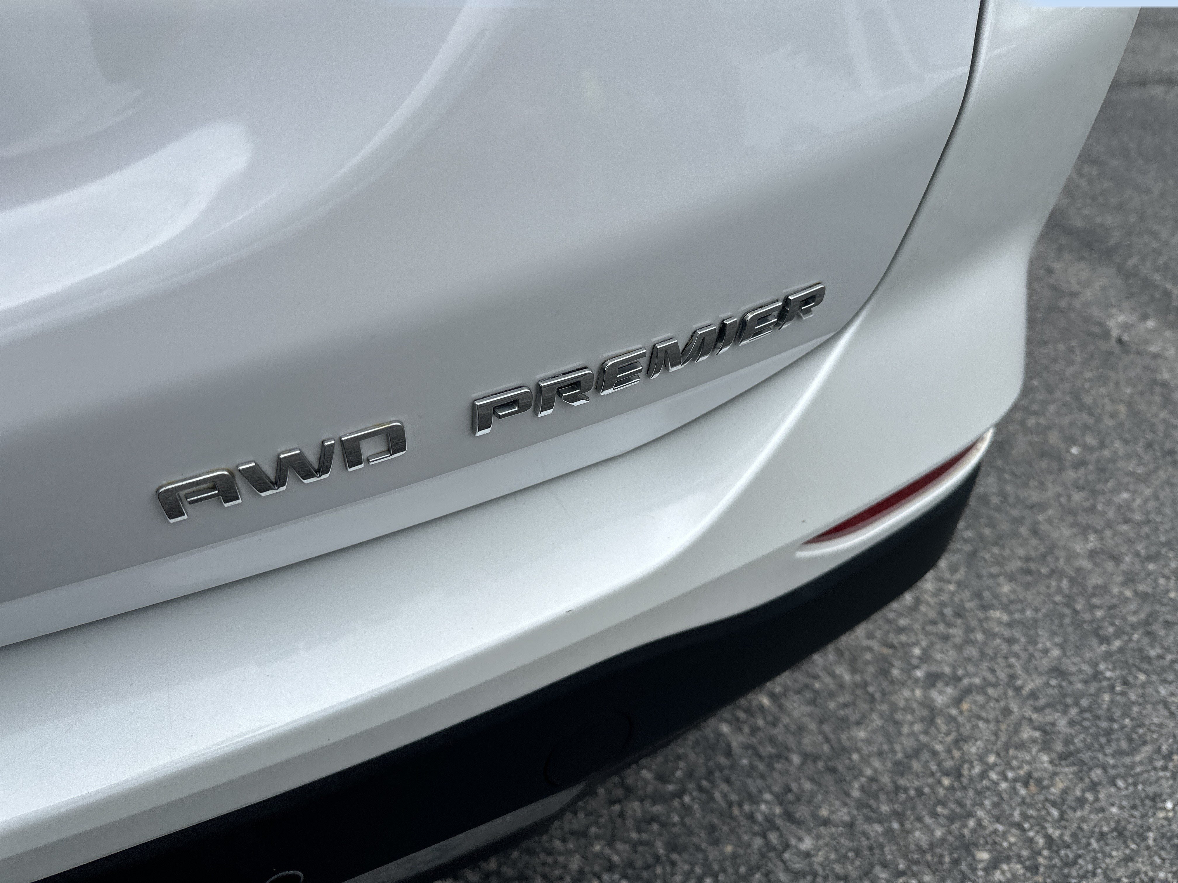 2024 Chevrolet Equinox Premier