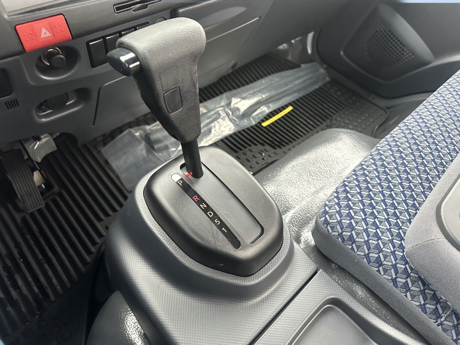 2025 Chevrolet Low Cab Forward 4500 NA