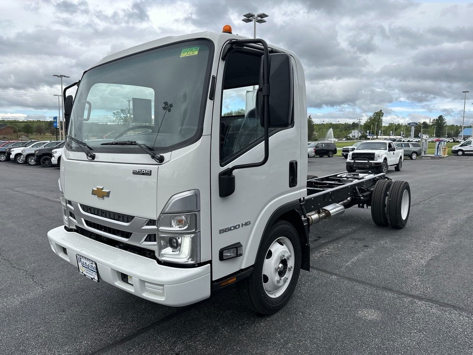 2025 Chevrolet Low Cab Forward 5500 HG NA
