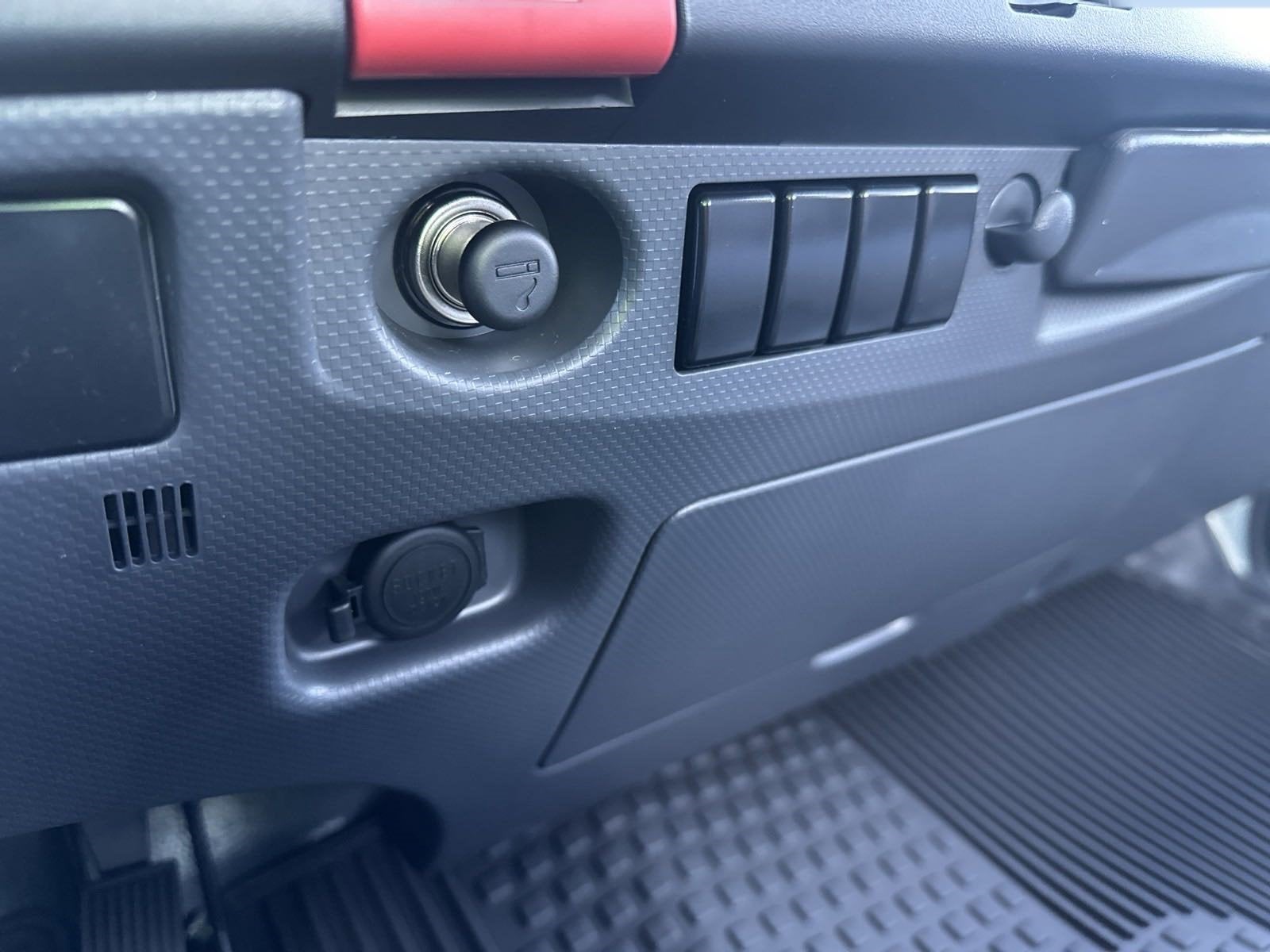 2025 Chevrolet Low Cab Forward 5500 HG NA