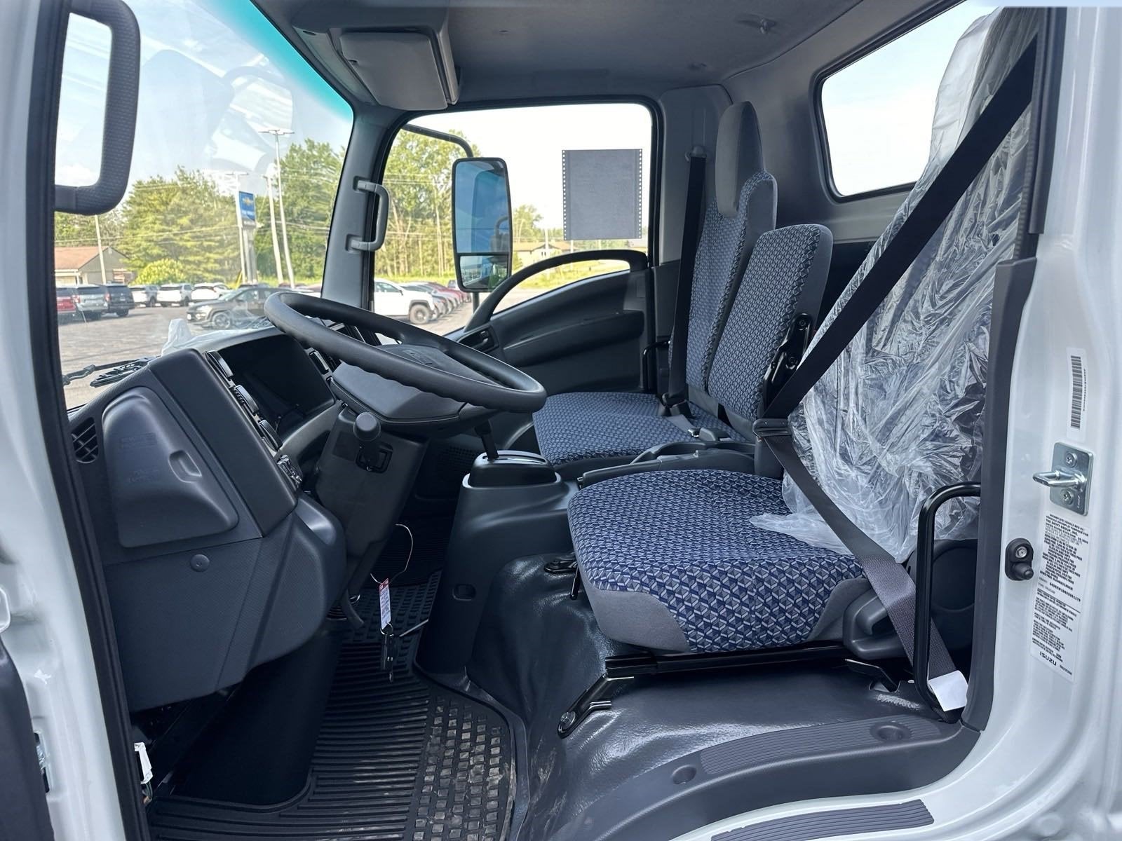 2025 Chevrolet Low Cab Forward 5500 HG NA