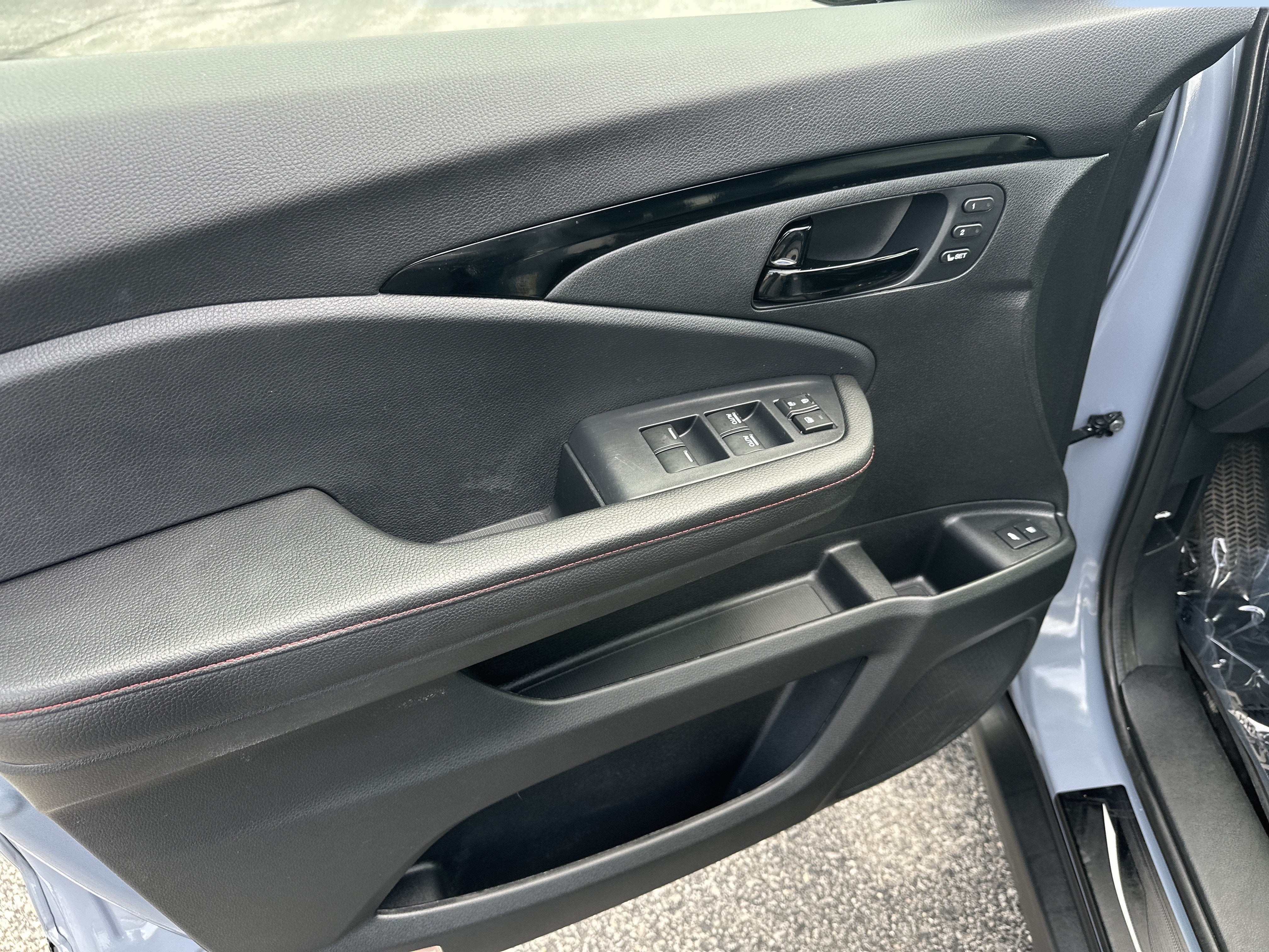 2025 Honda Passport AWD Black