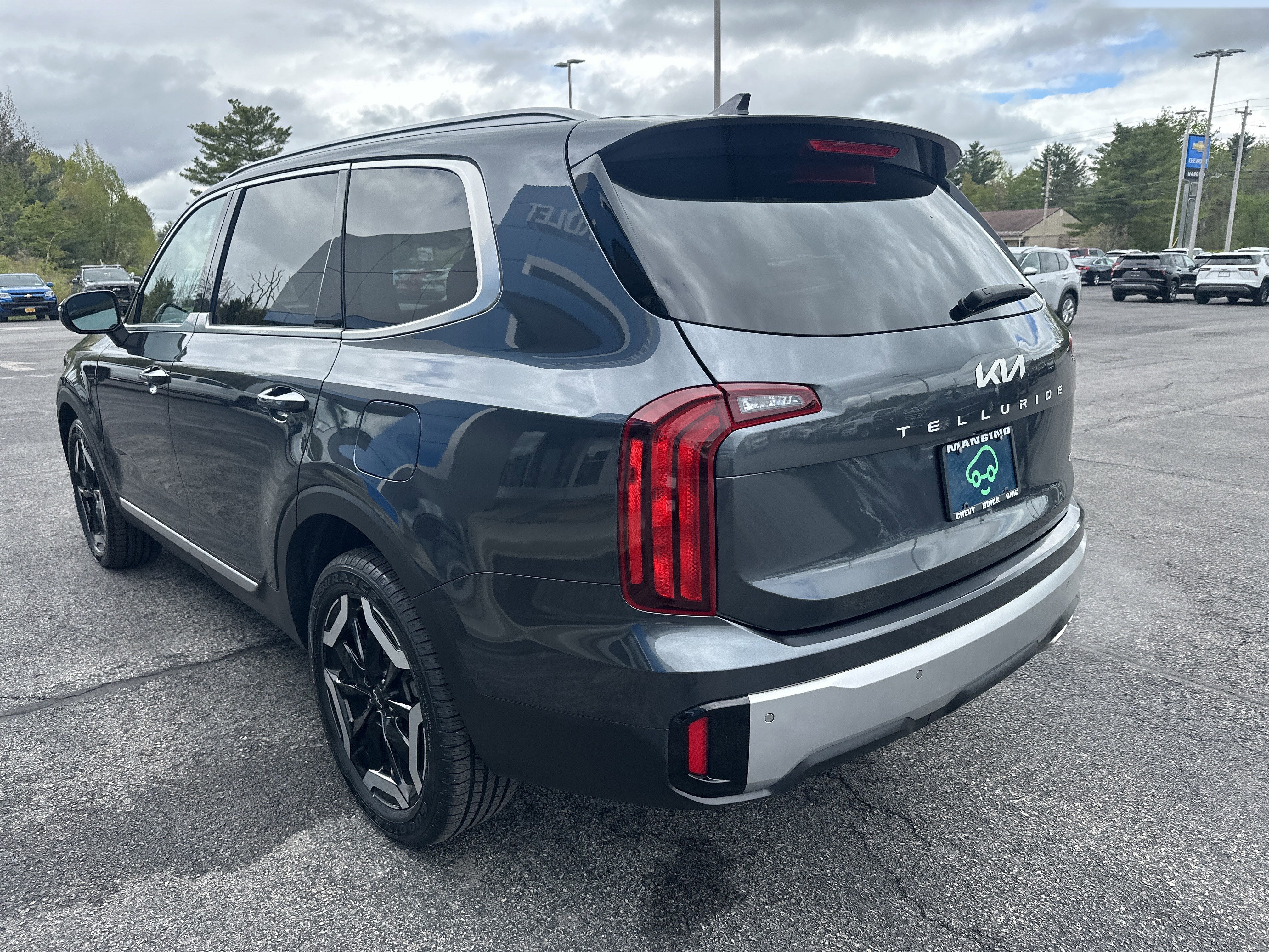 2023 Kia Telluride S