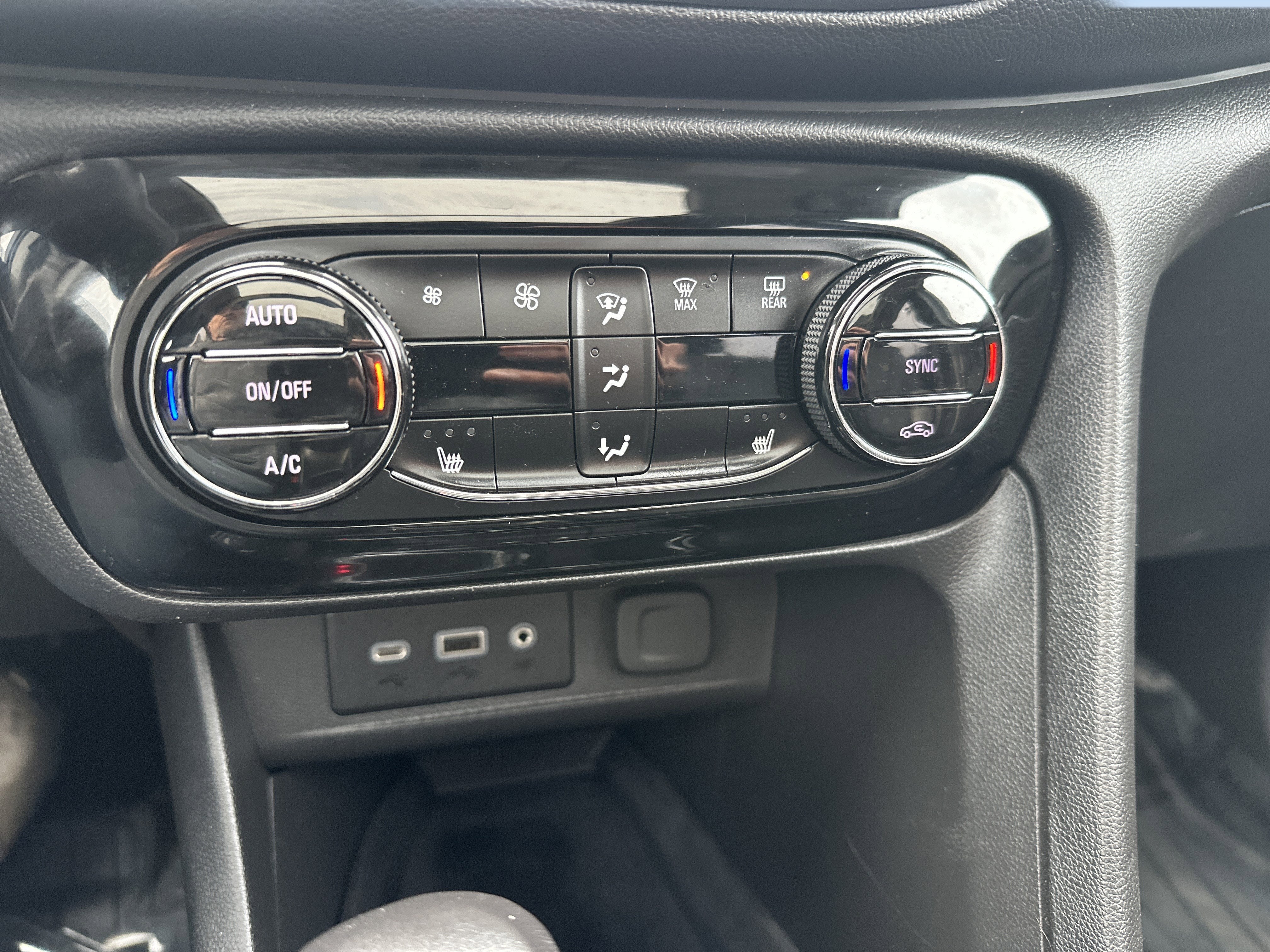 2023 Buick Encore GX Essence