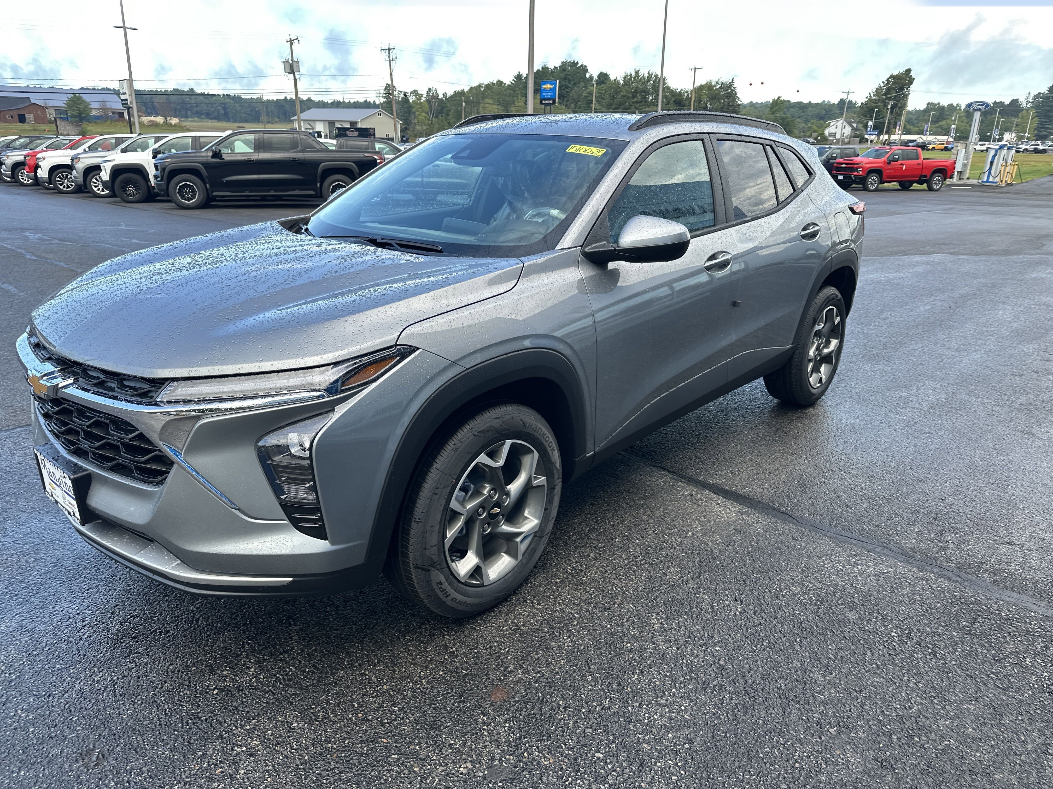 2025 Chevrolet Trax LT